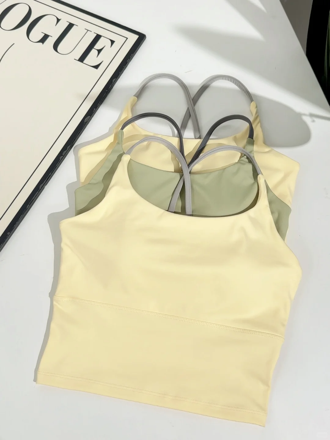 ?瑜伽人必备！多巴胺吊带背心！才23?