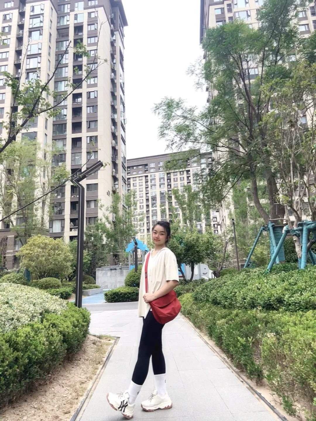 充分享受夏天?穿瑜伽服出门喽~