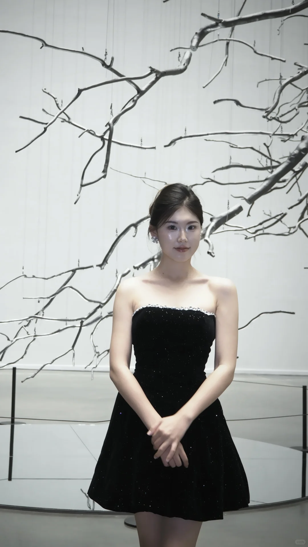 ?闯入巨型集装箱里的艺术宇宙一西贝贝