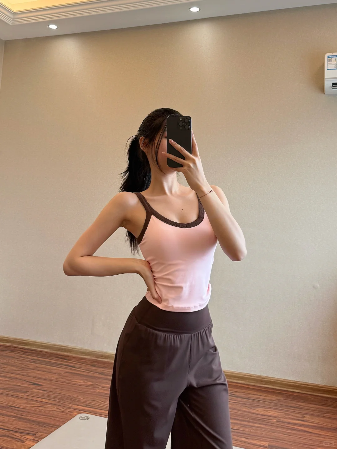 一周瑜伽look合集?