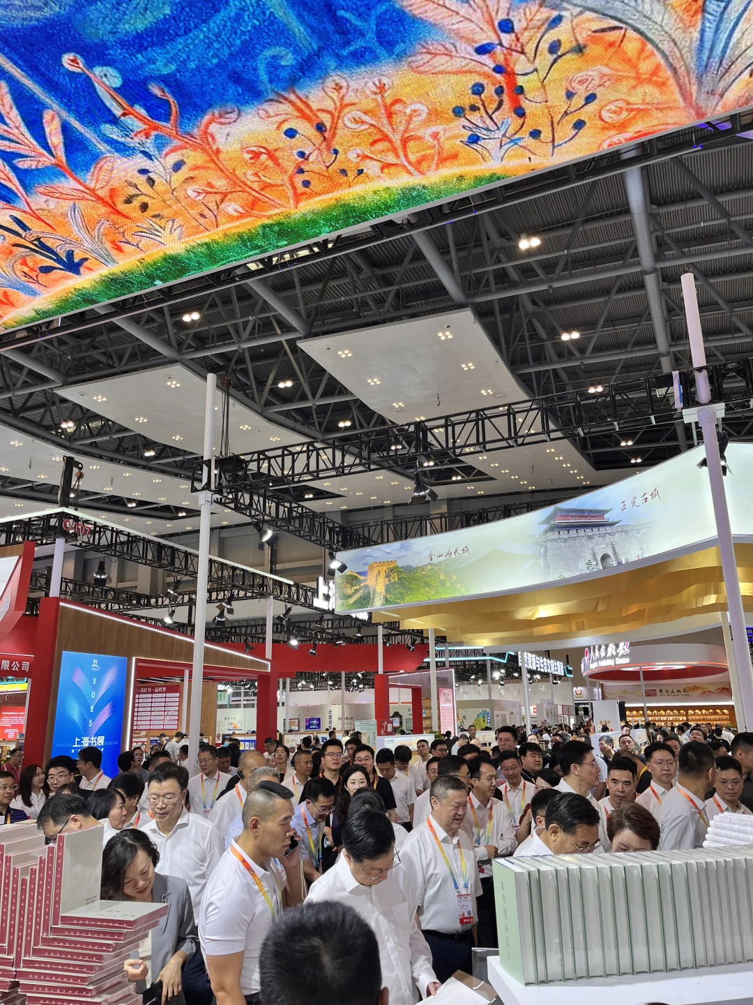 33届重庆书博会“捡漏”:新书旧书文创全拿下