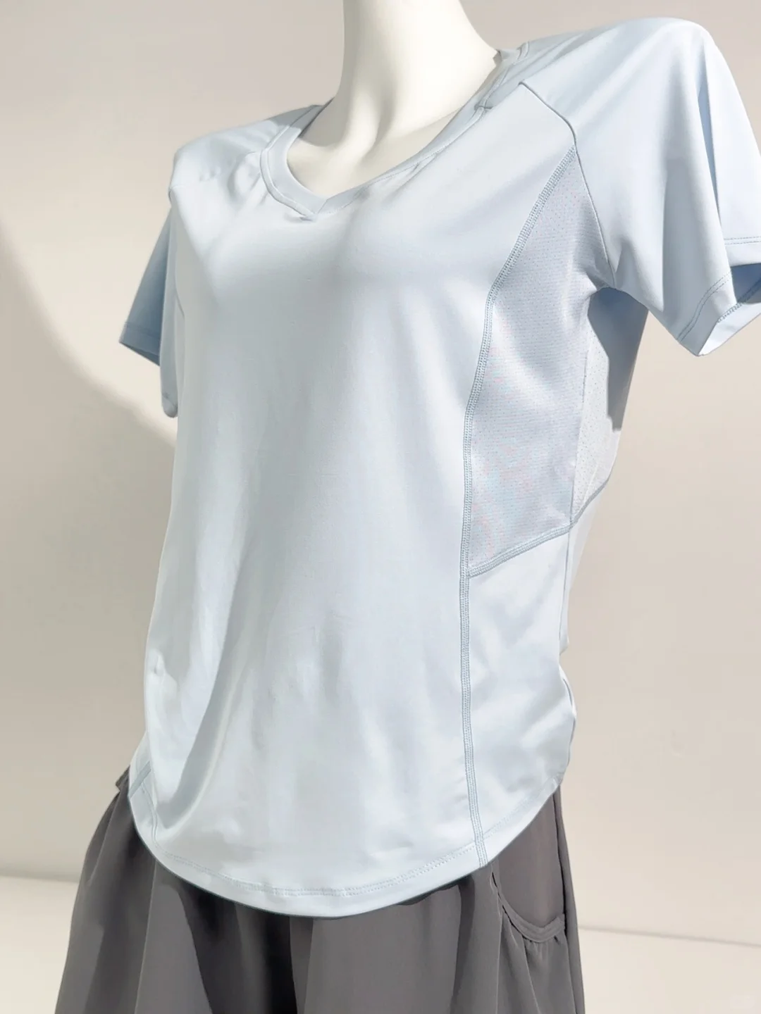 我悟了❗️V领才更有杀伤力｜35?直接锁死～