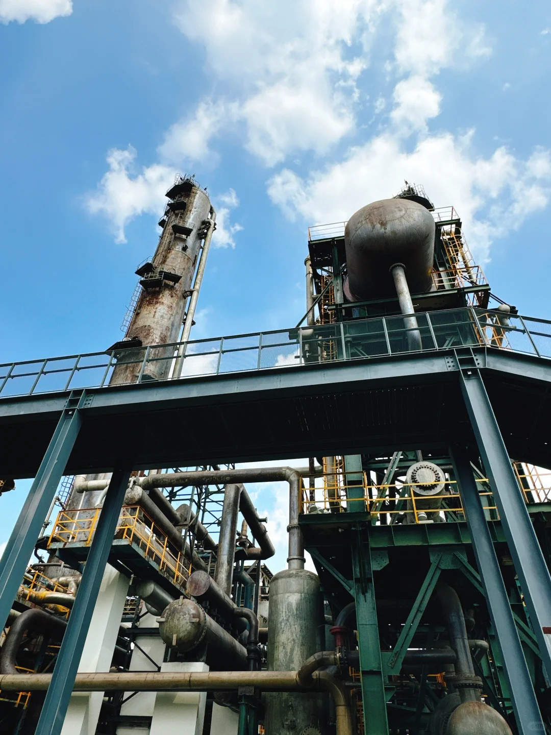 沧州工厂硬朗风网红地：大化工业遗存文化区