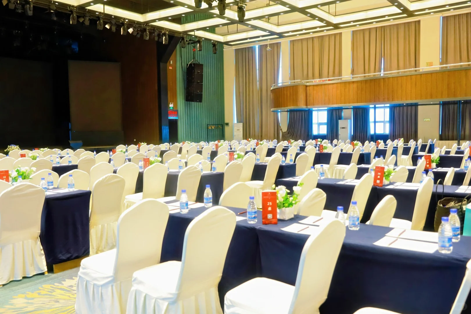 ? 烟台骊姿盛会火爆进行!?