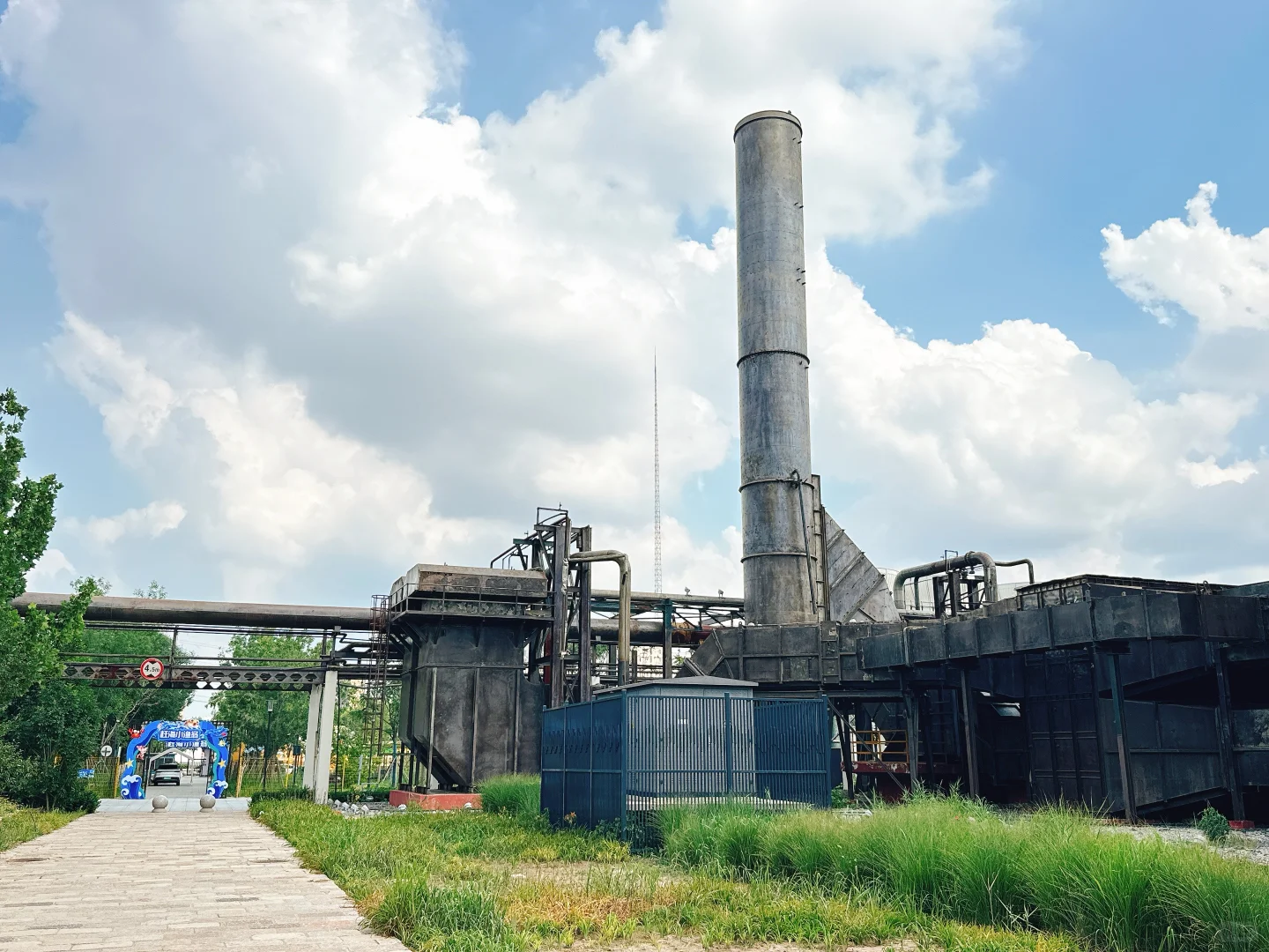 沧州工厂硬朗风网红地：大化工业遗存文化区