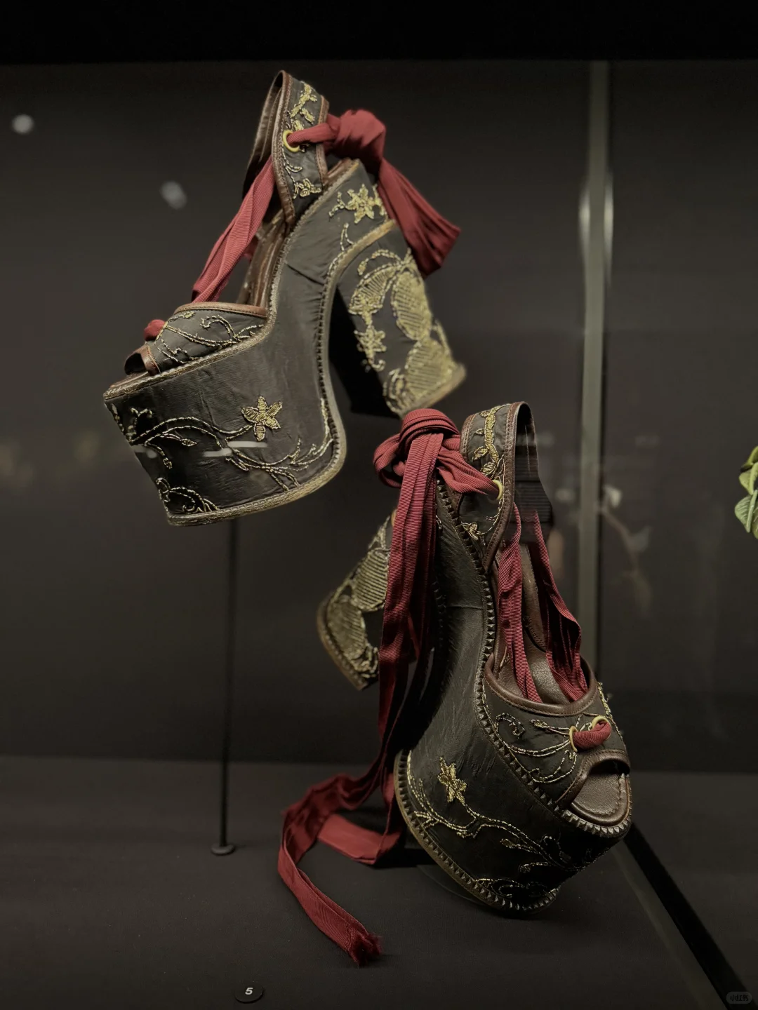 Vivienne Westwood 她和她的珠寶展