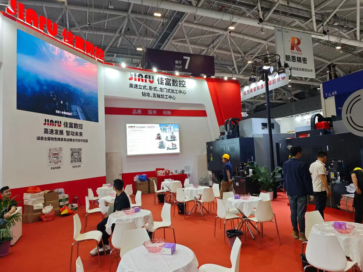 工业展出圈的展台，竟出自这家木工厂！