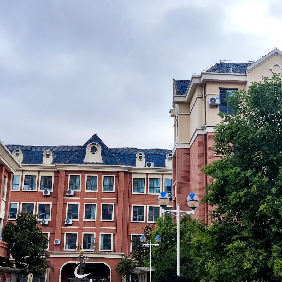 53岁风韵犹存老阿姨，有人喜欢我吗？