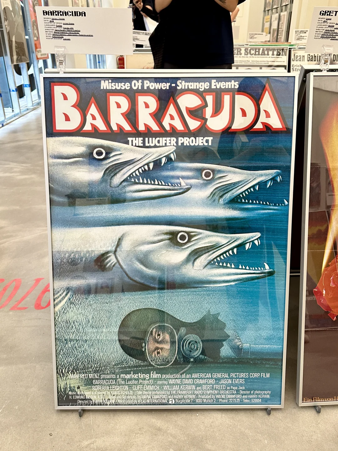 这个海报展让我觉得平面设计师比建筑师——