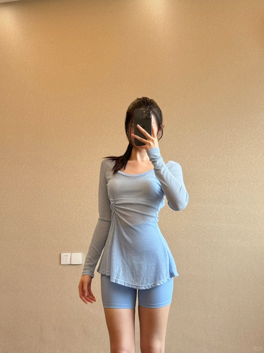 一周瑜伽look合集?