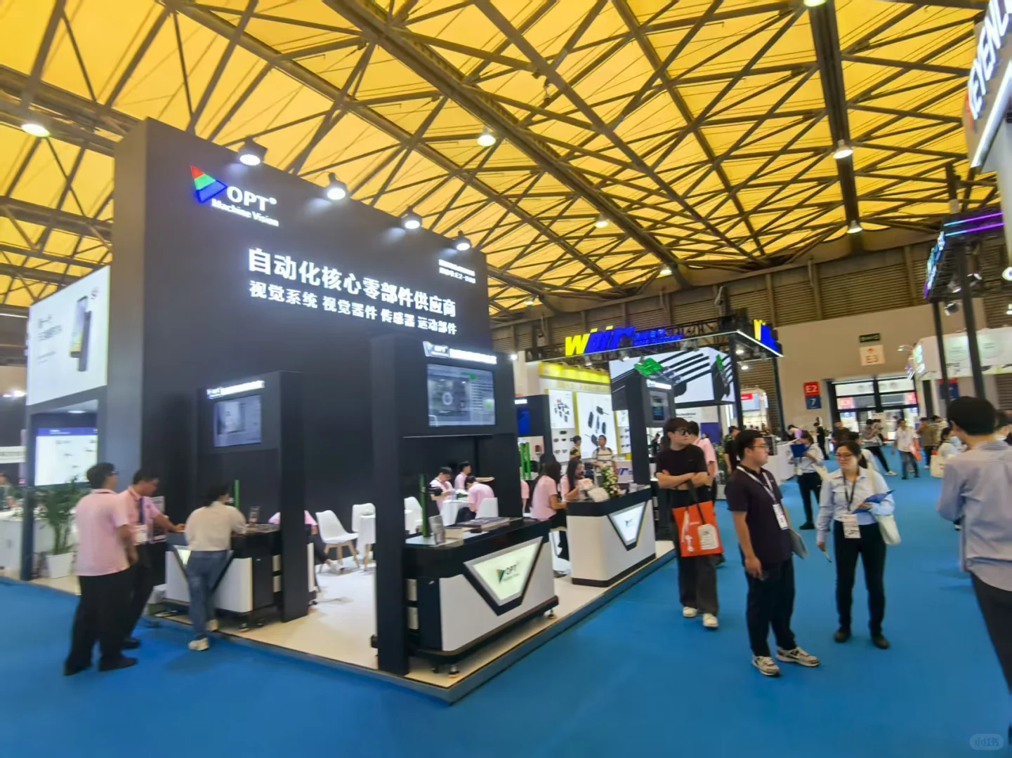 终于去到机器人展了机器人展