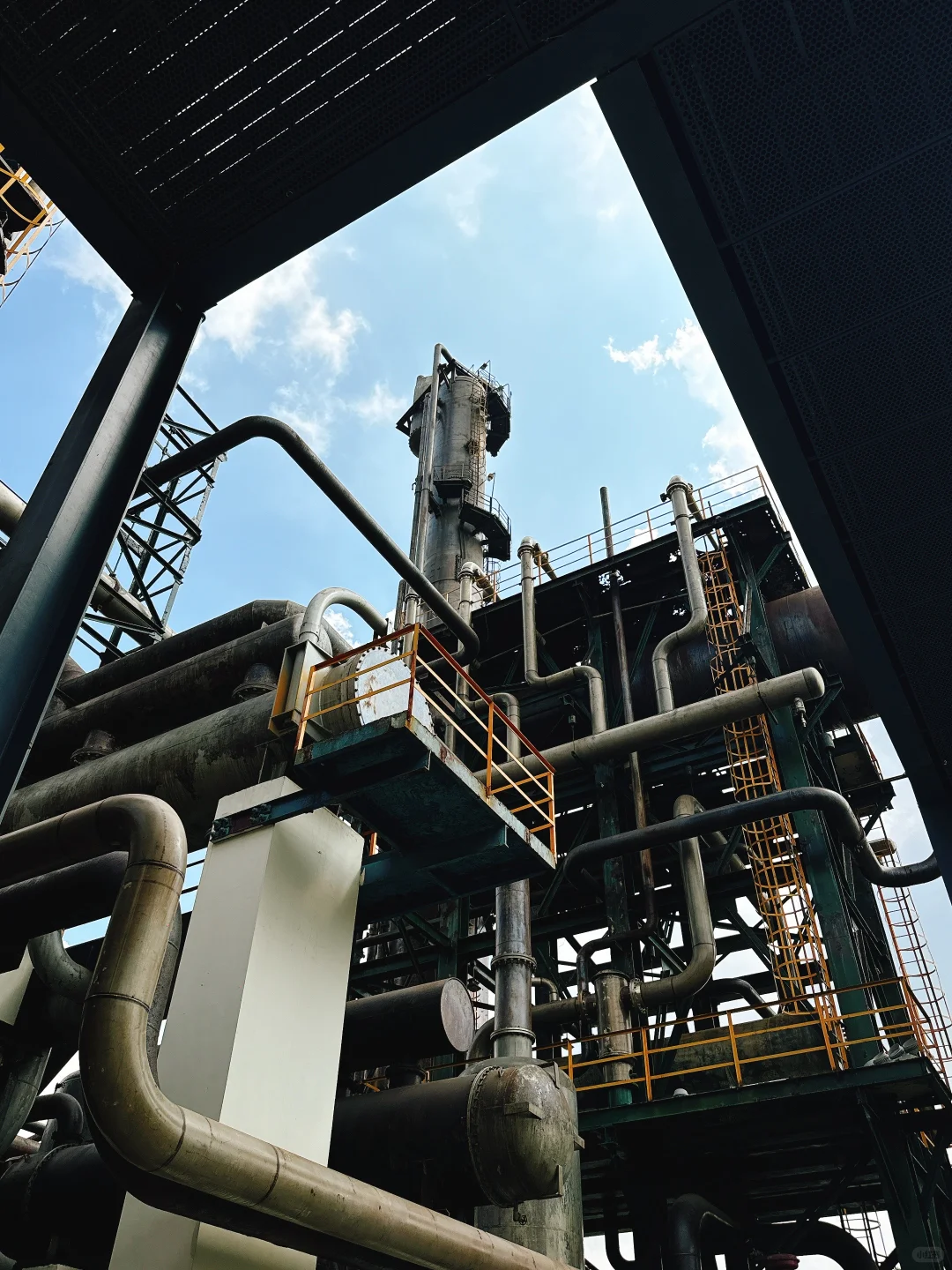 沧州工厂硬朗风网红地：大化工业遗存文化区