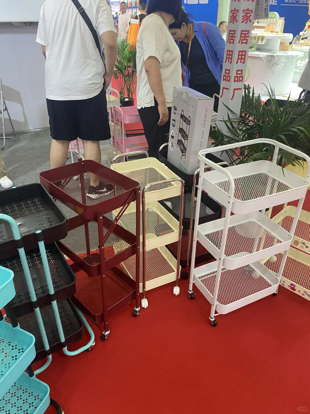 周末去百货展逛了 搭建和逛街都可以找我?