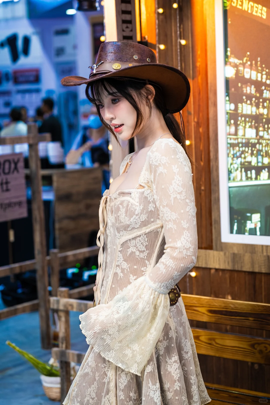 参加展会哪有拍模特妙啊