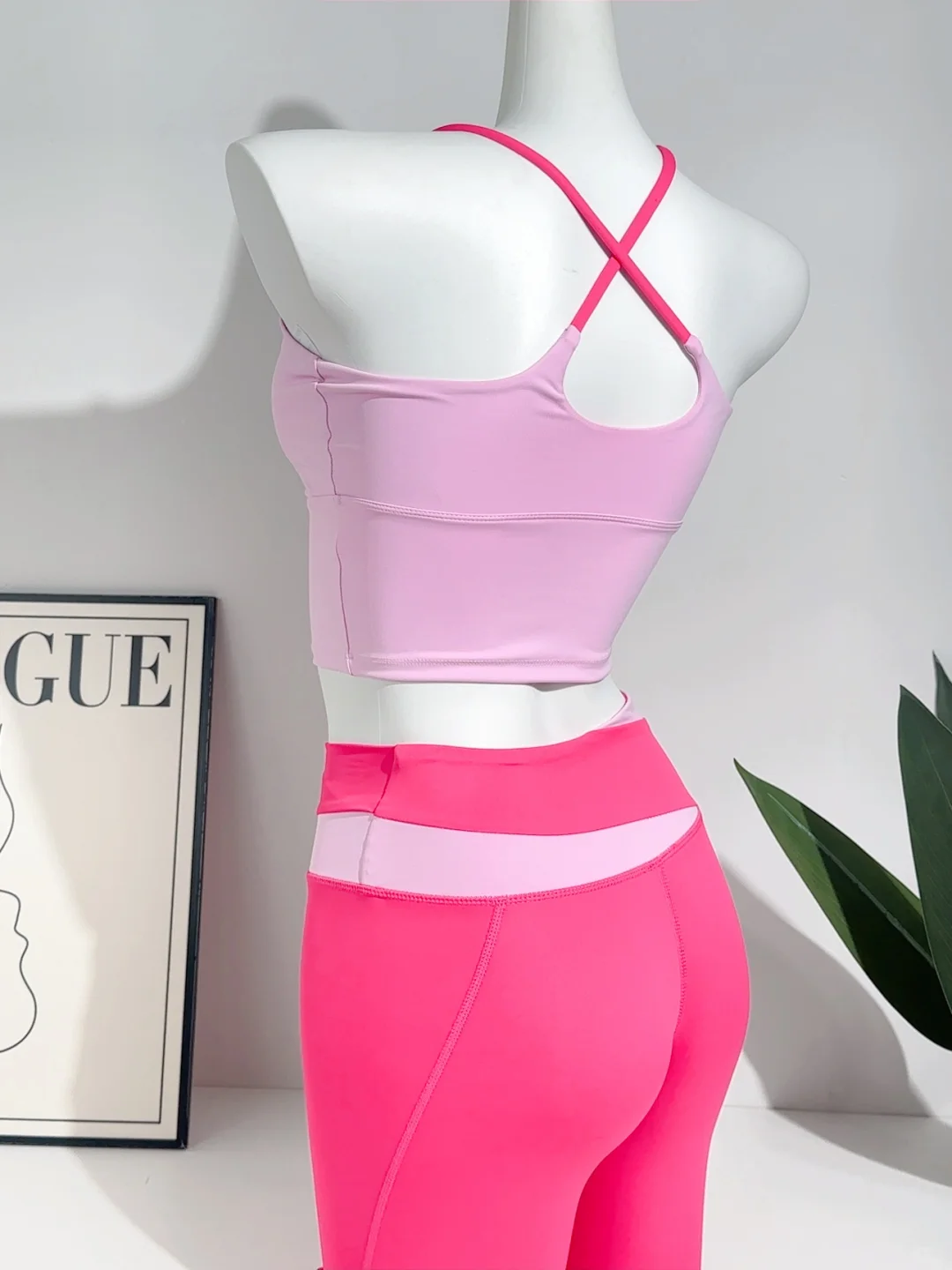 ?瑜伽人必备！多巴胺吊带背心！才23?