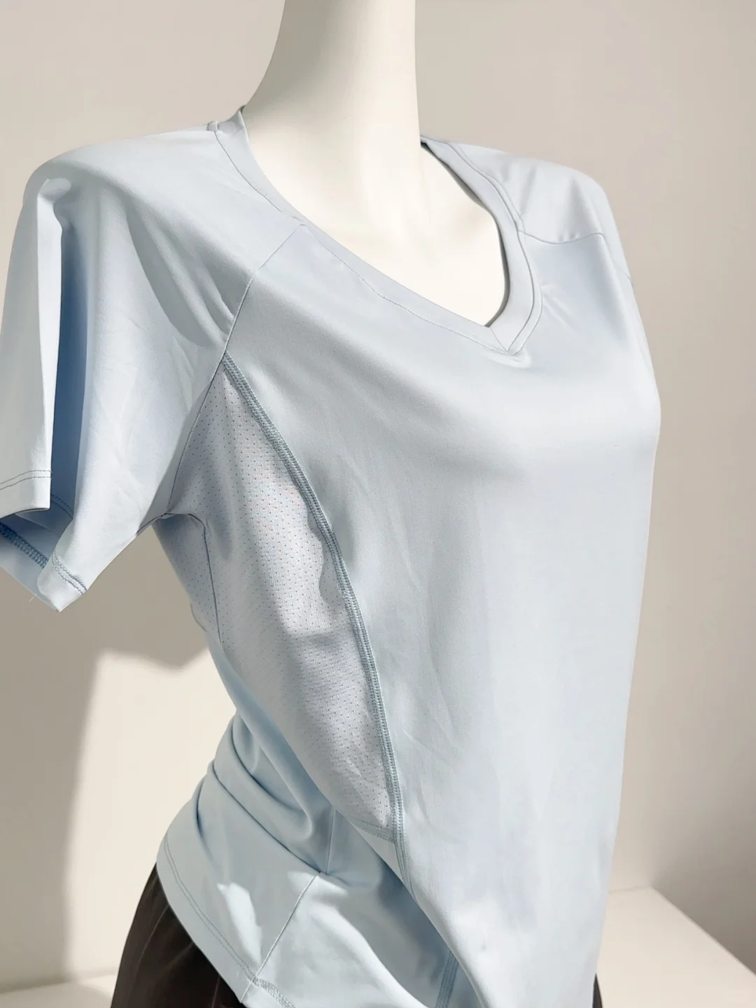 我悟了❗️V领才更有杀伤力｜35?直接锁死～