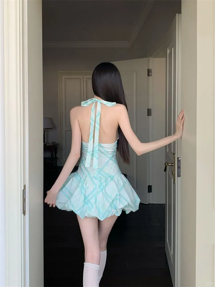 ?海边度假穿搭被问爆了