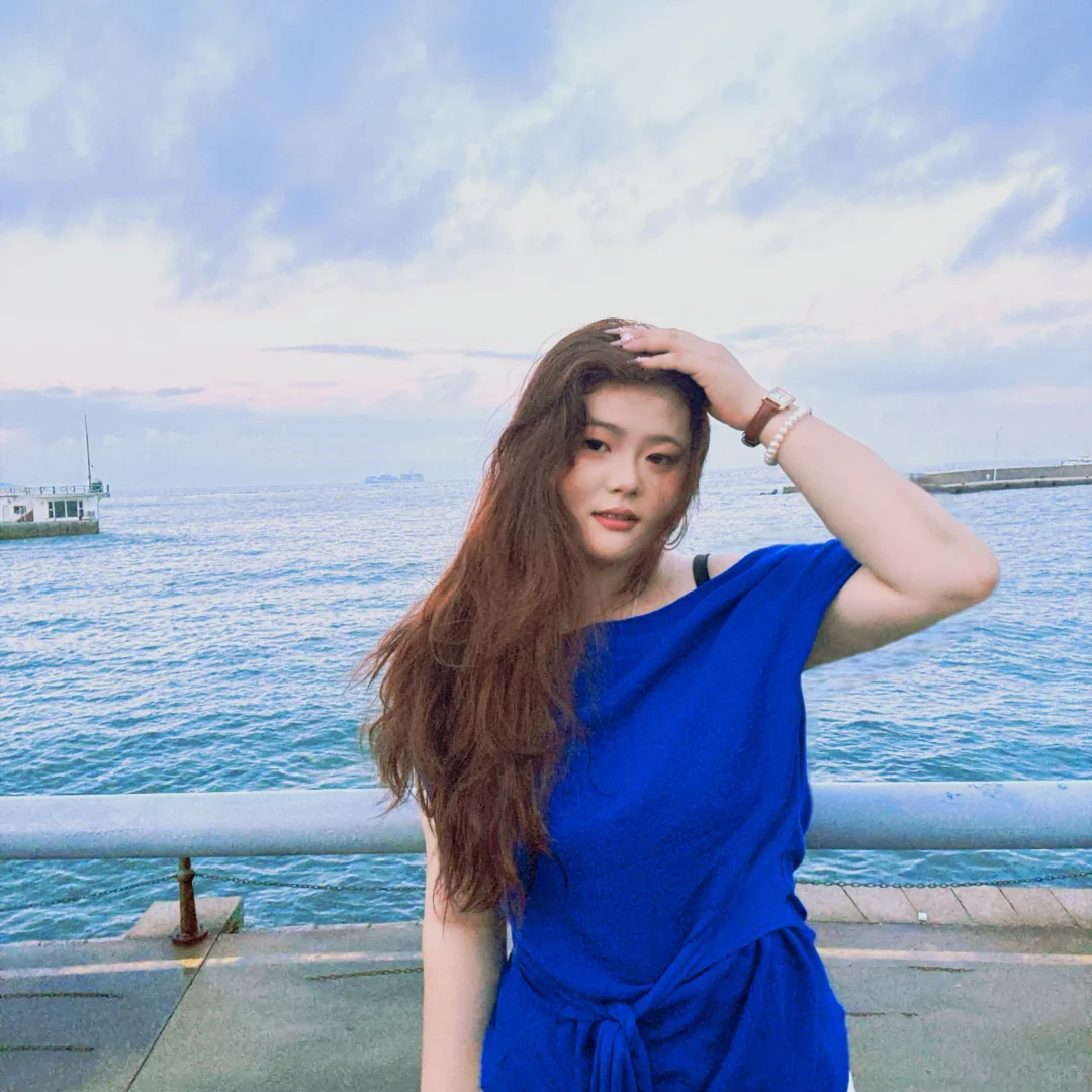 160斤海边气质穿搭，一整个氛围感拉满了！?