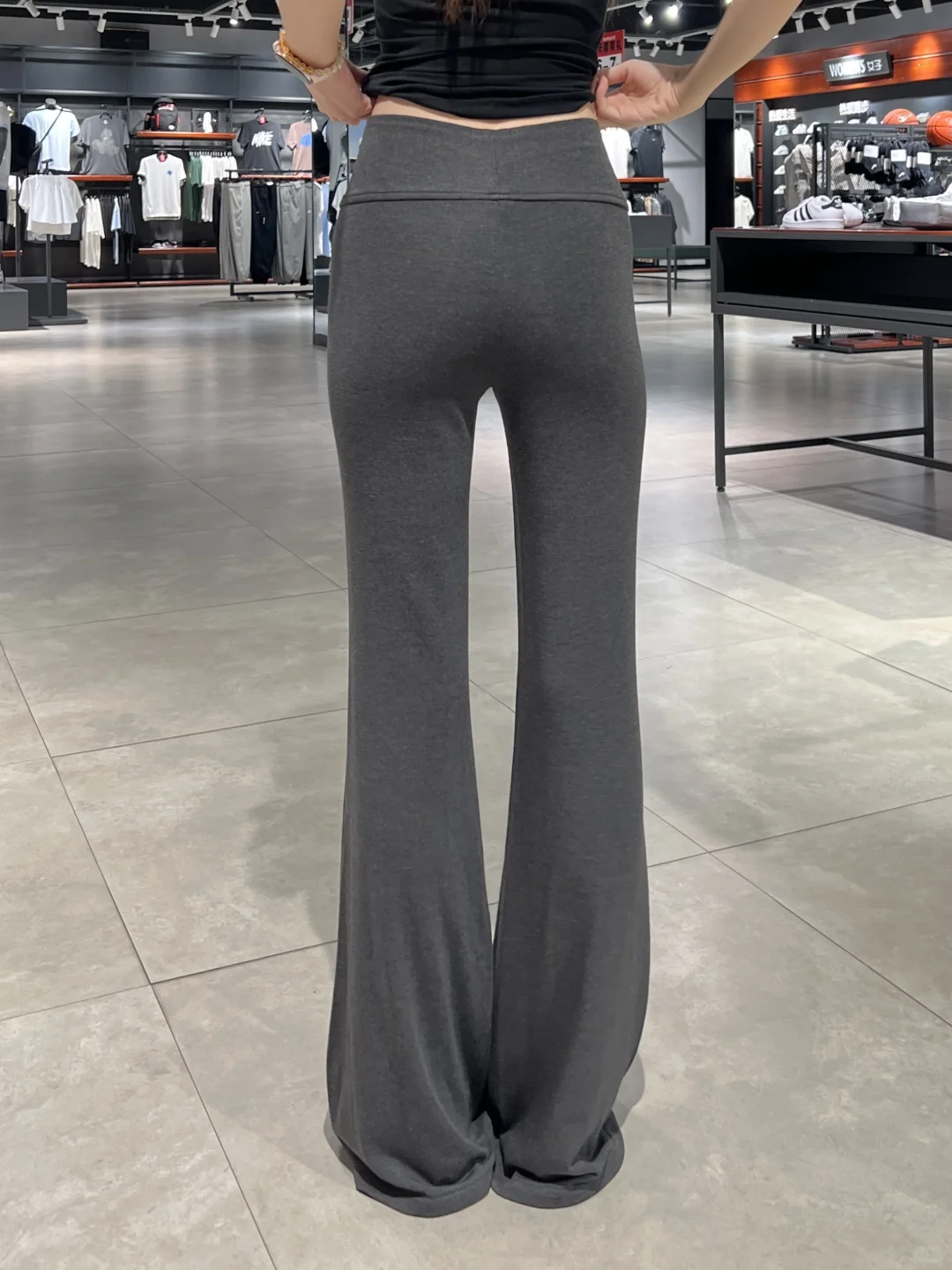 vocal！！50➕?这微喇瑜伽裤巨显瘦！！！太绝了