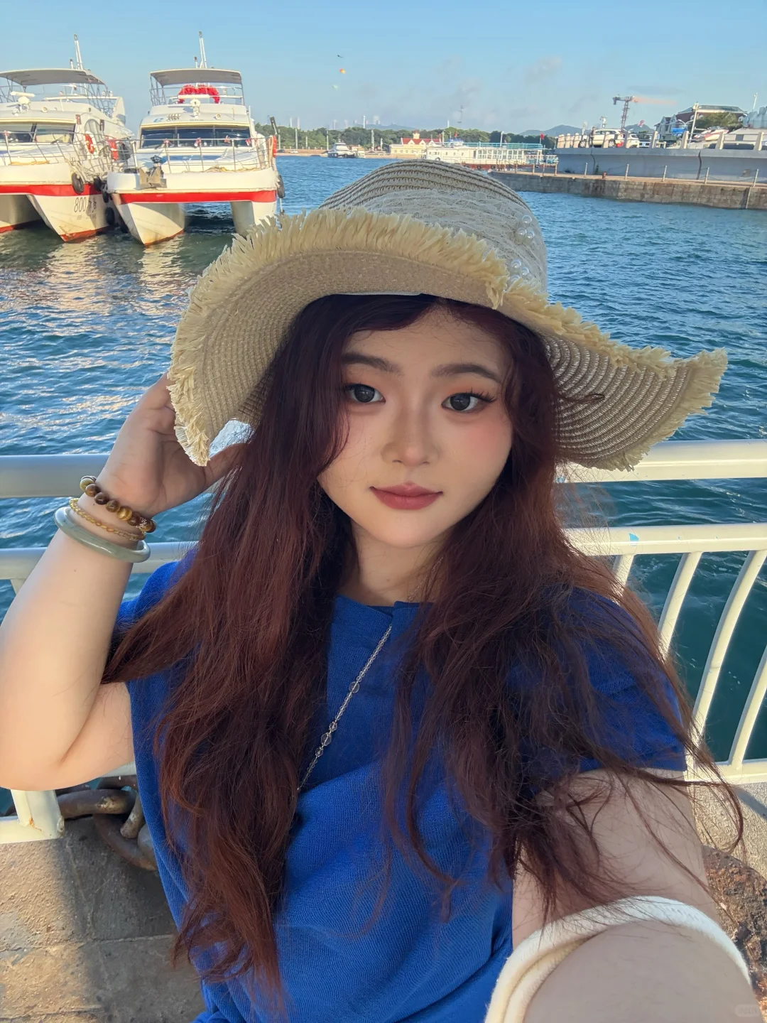 160斤海边气质穿搭，一整个氛围感拉满了！?