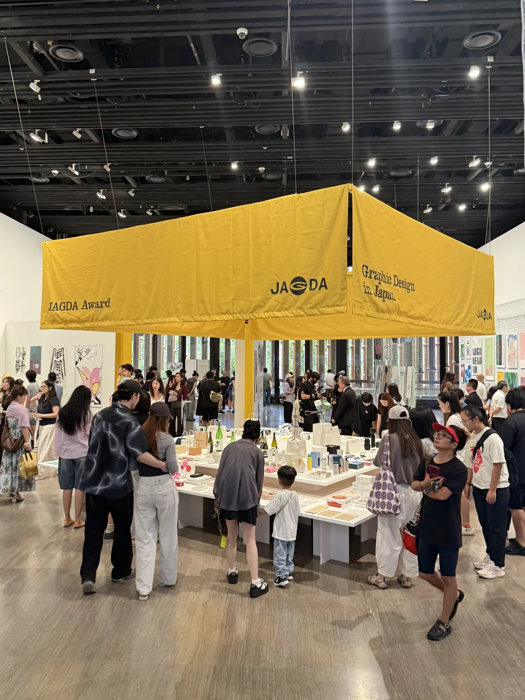 所以江浙沪的平面设计师都来了是吗