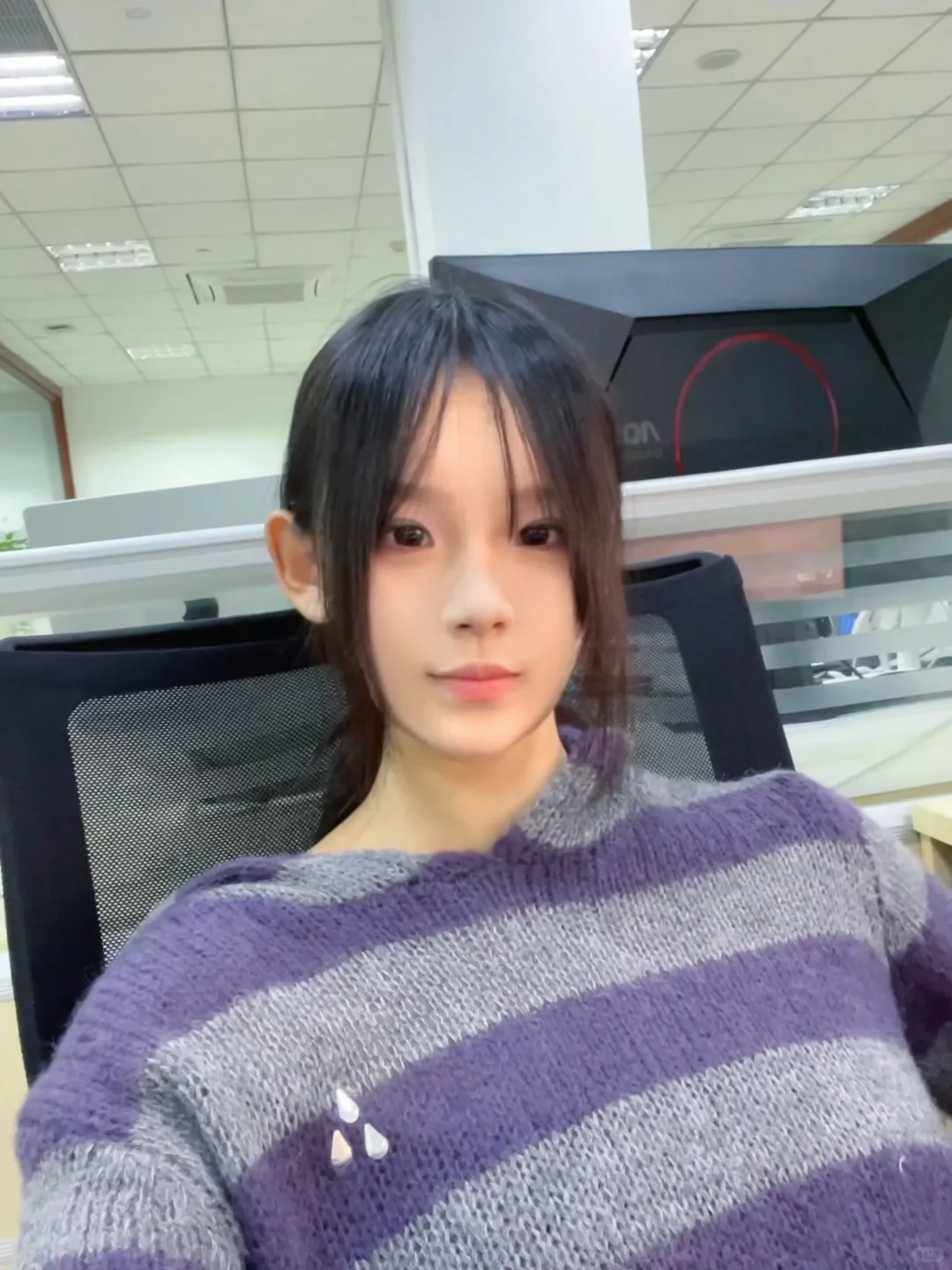 你还小，我不碰你