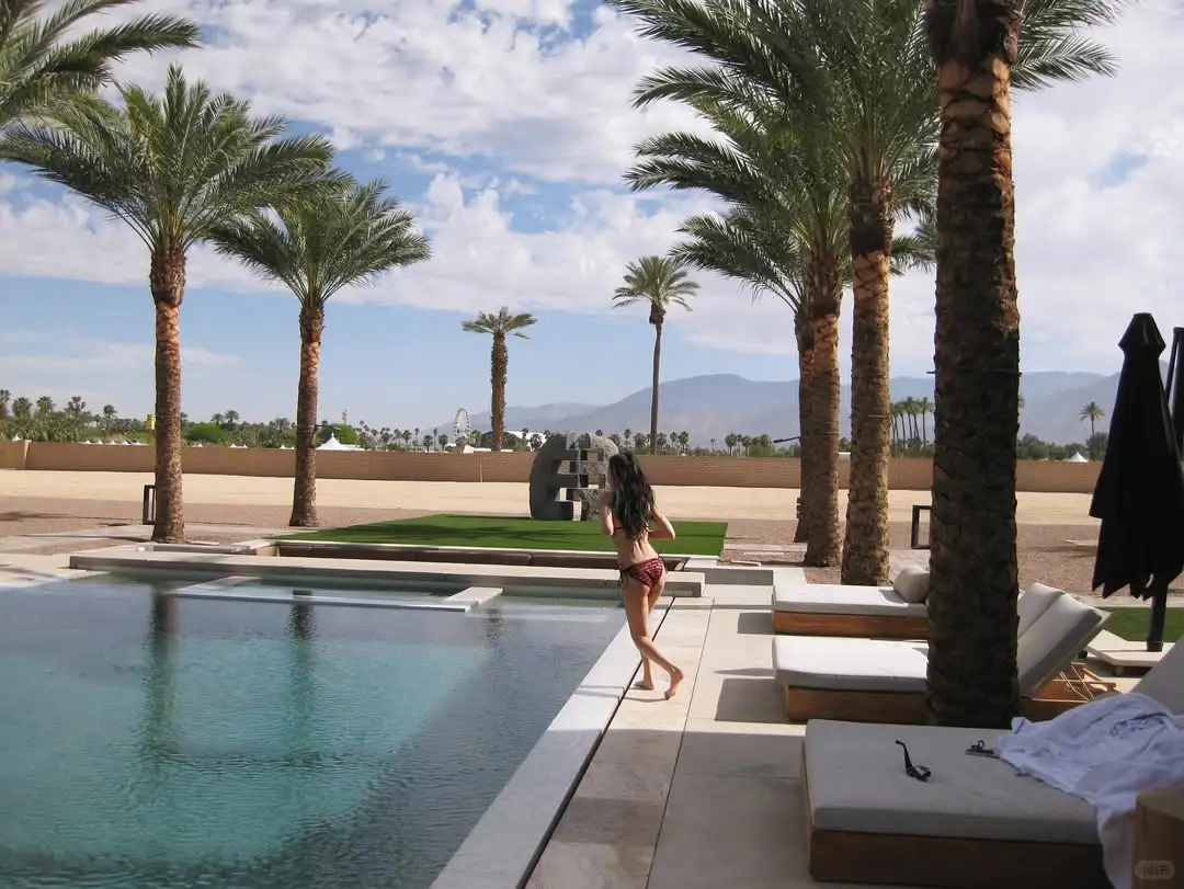 Jennie简直不要太辣了吧❤️海边穿搭