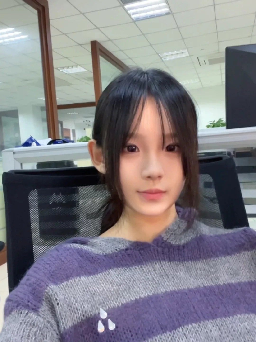 你还小，我不碰你