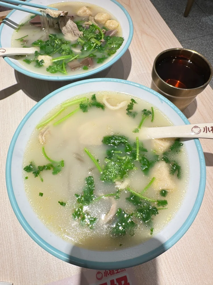 冲啊！小杨生煎鲜到跺脚，疯狂安利给所有人