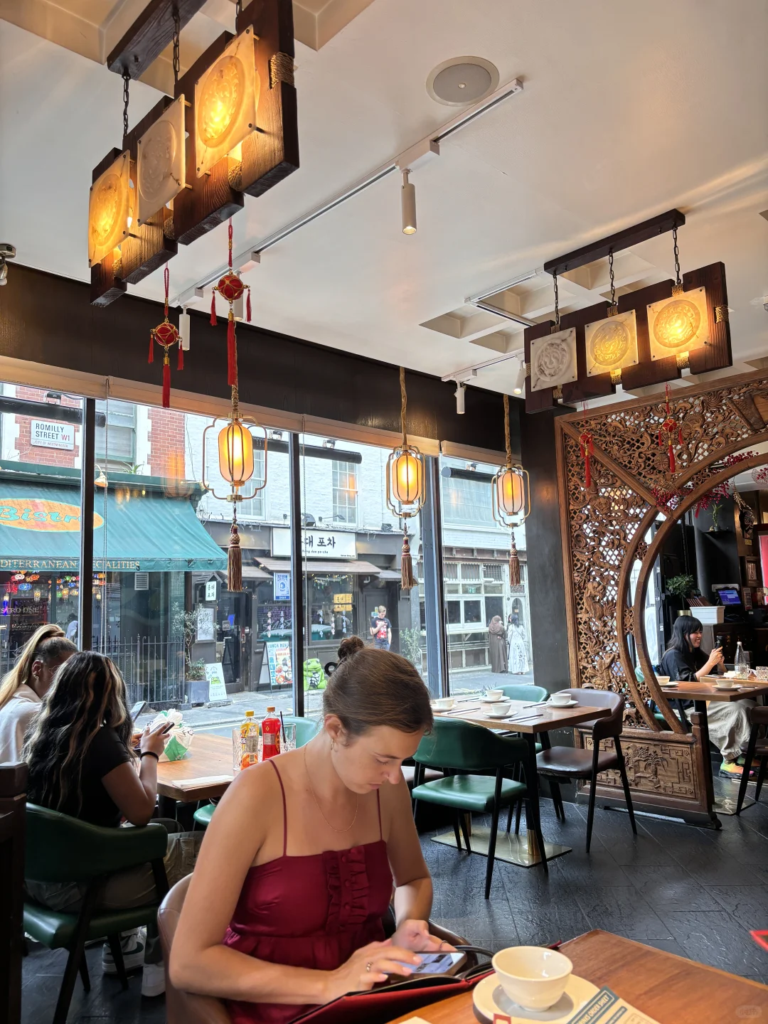 ??伦敦常年排队王 连续19年获米其林?️