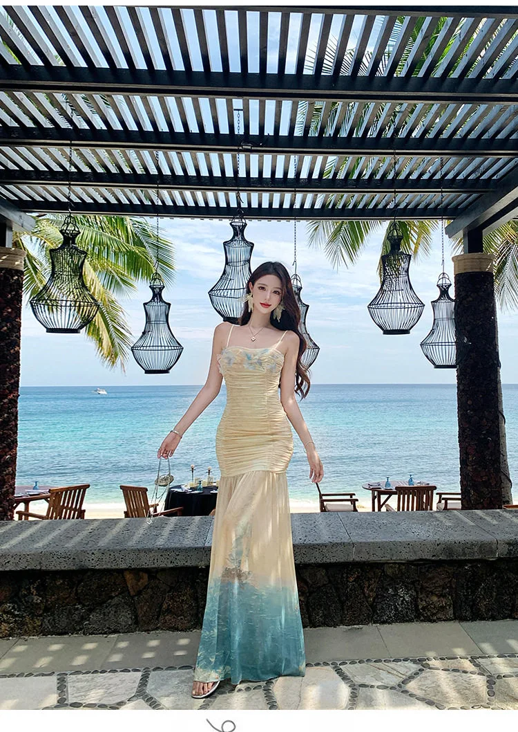 夏日海边穿搭｜显白鱼尾裙太美了！