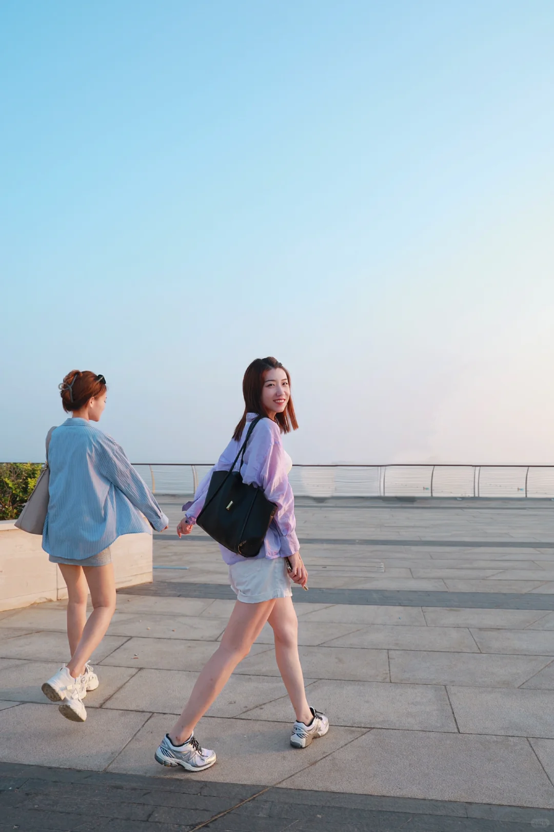 和闺儿难忘的烟台之旅——孤独的鲸