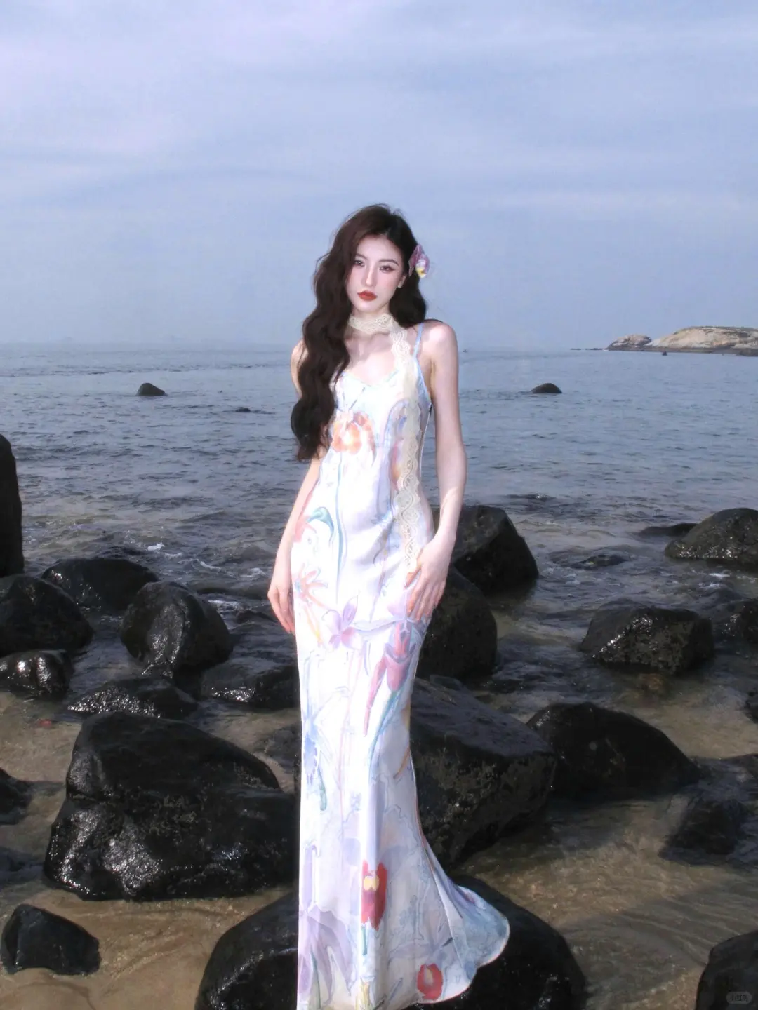 海边夜景拍照姿势我悟了?