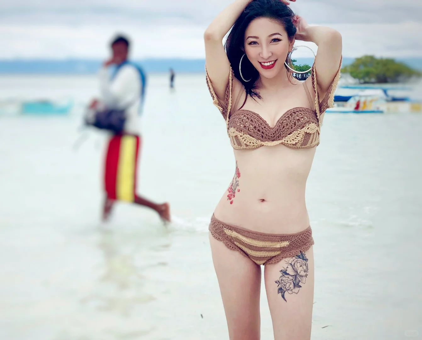 朋友说我美得冒泡 海边ins穿搭ootd