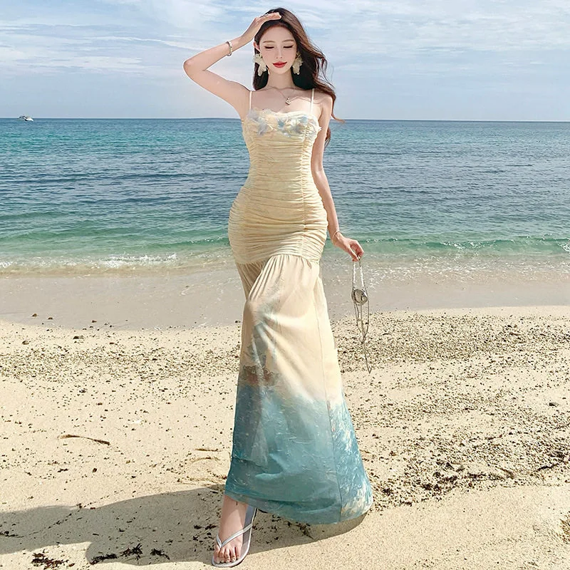 夏日海边穿搭｜显白鱼尾裙太美了！