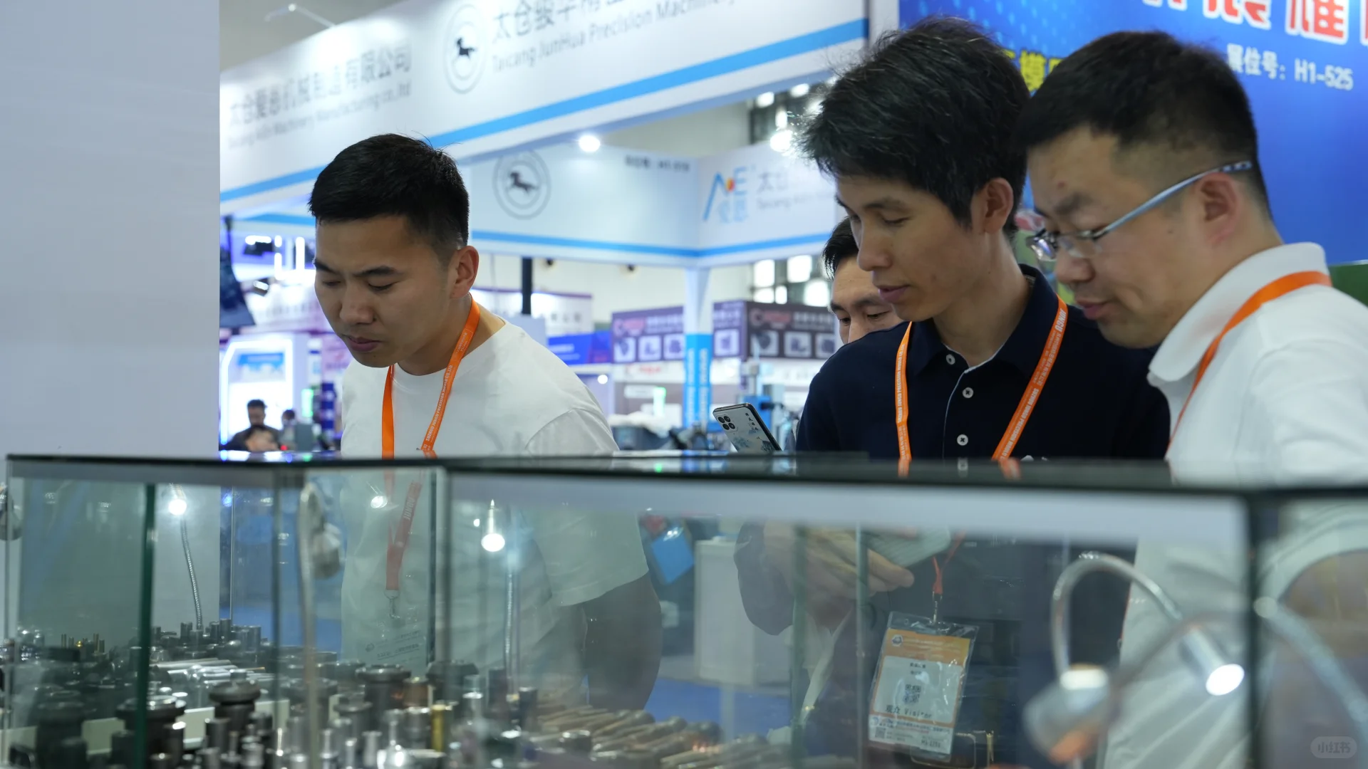 斯塔比奥技术团队探访上海紧固件工业博览会