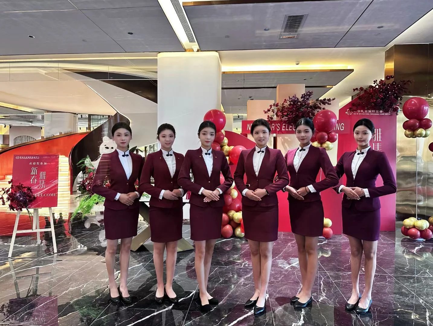 重庆有迎宾剪彩礼仪会议晚宴礼仪展会礼仪