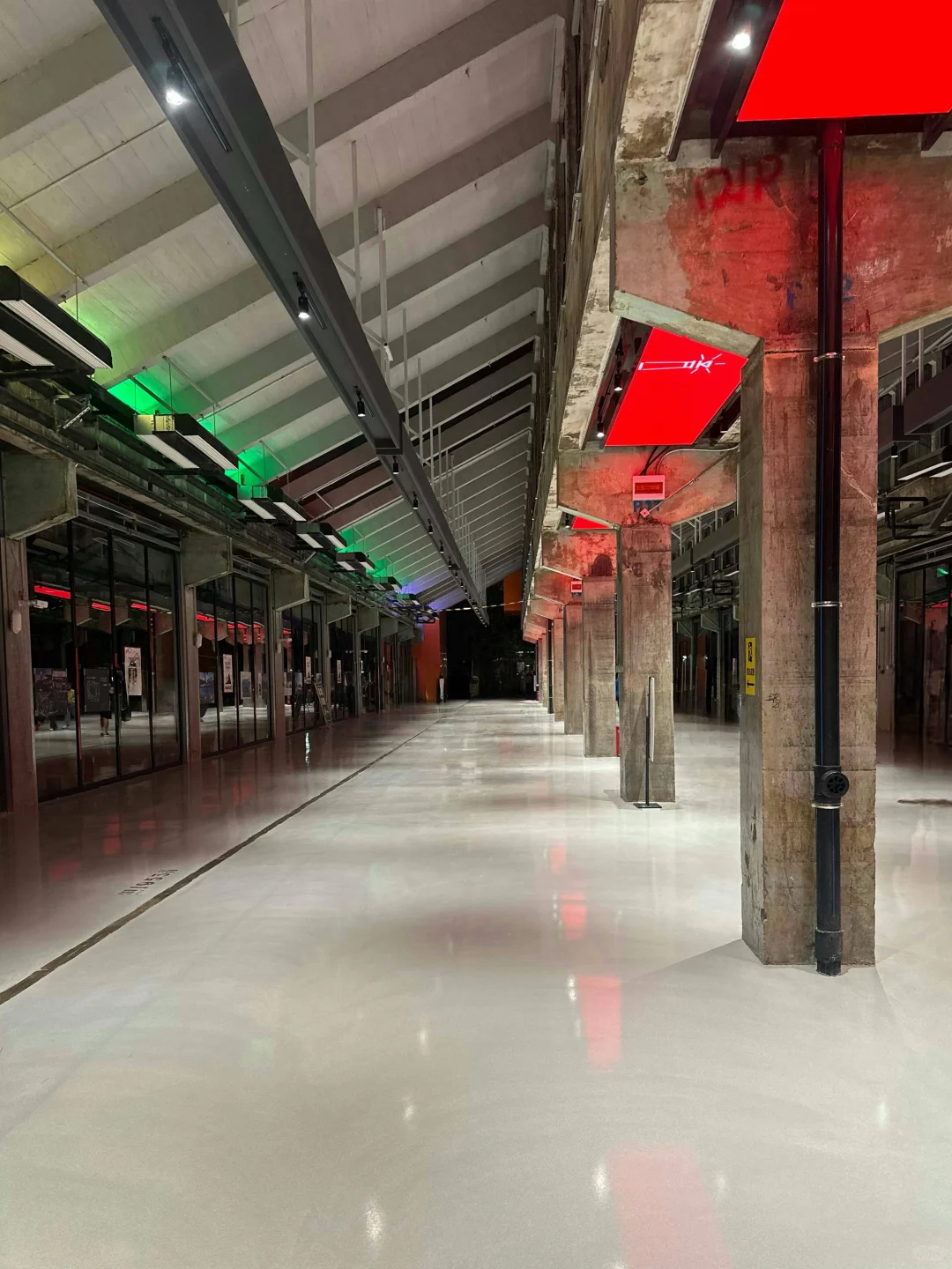 旧工业时代的老厂房