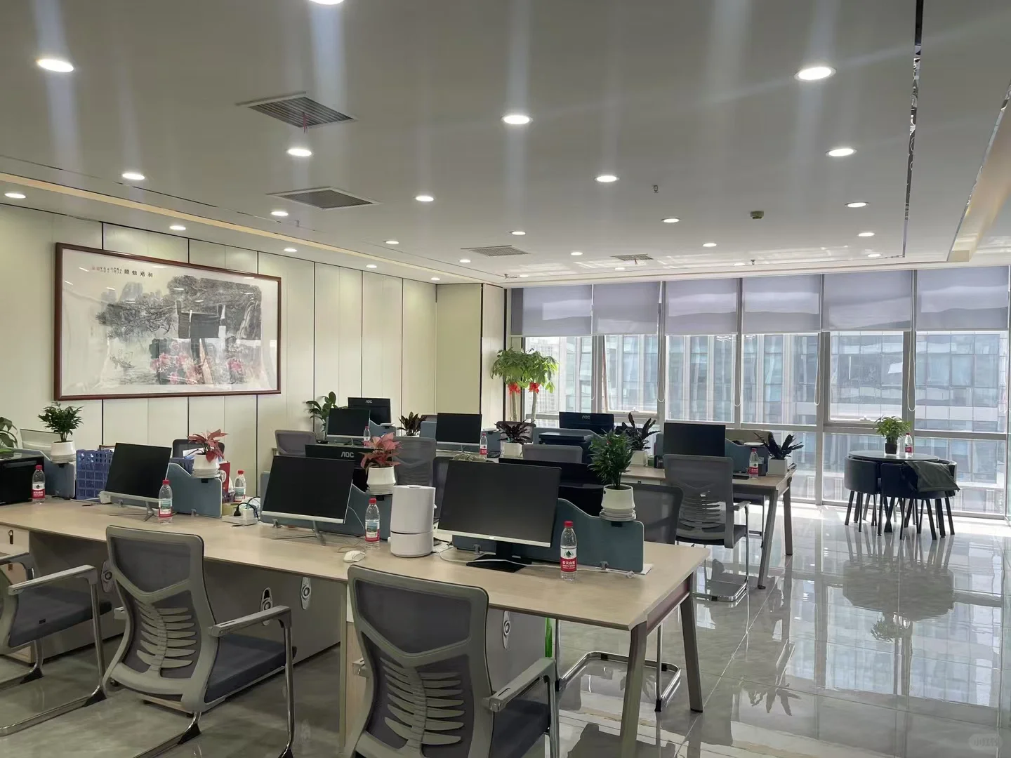 做会展，打不完的电话，头疼