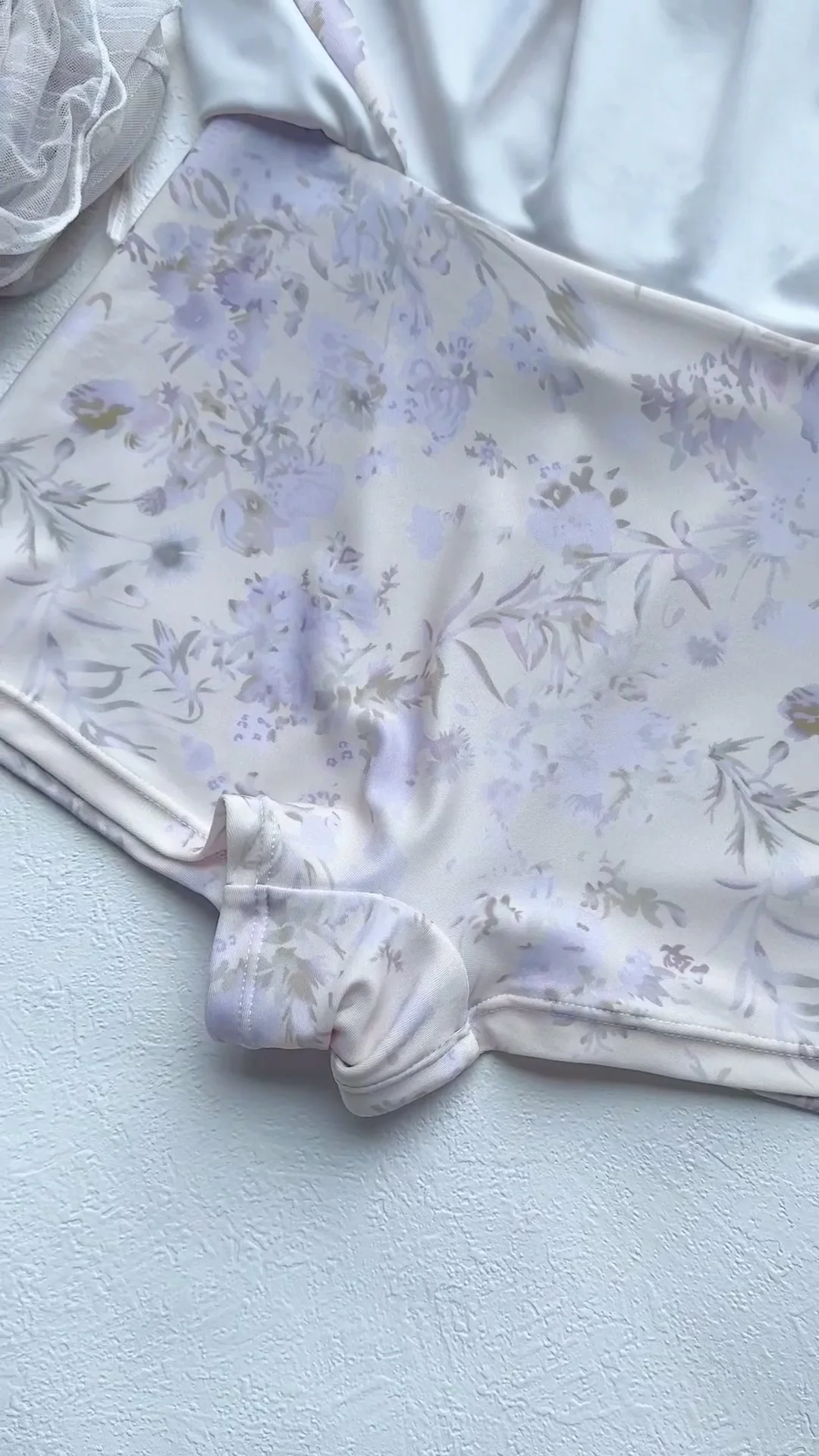 ?【仙女本命的碎花泳衣美到失语】?