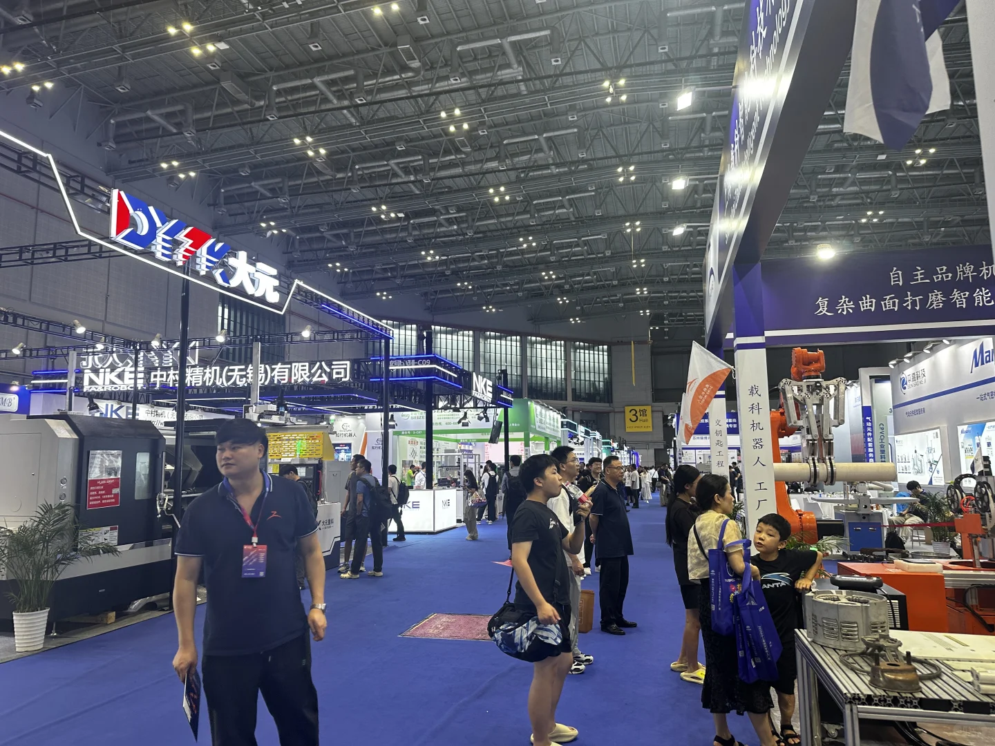 逛SIA智能工厂展，被科技震撼到失语！