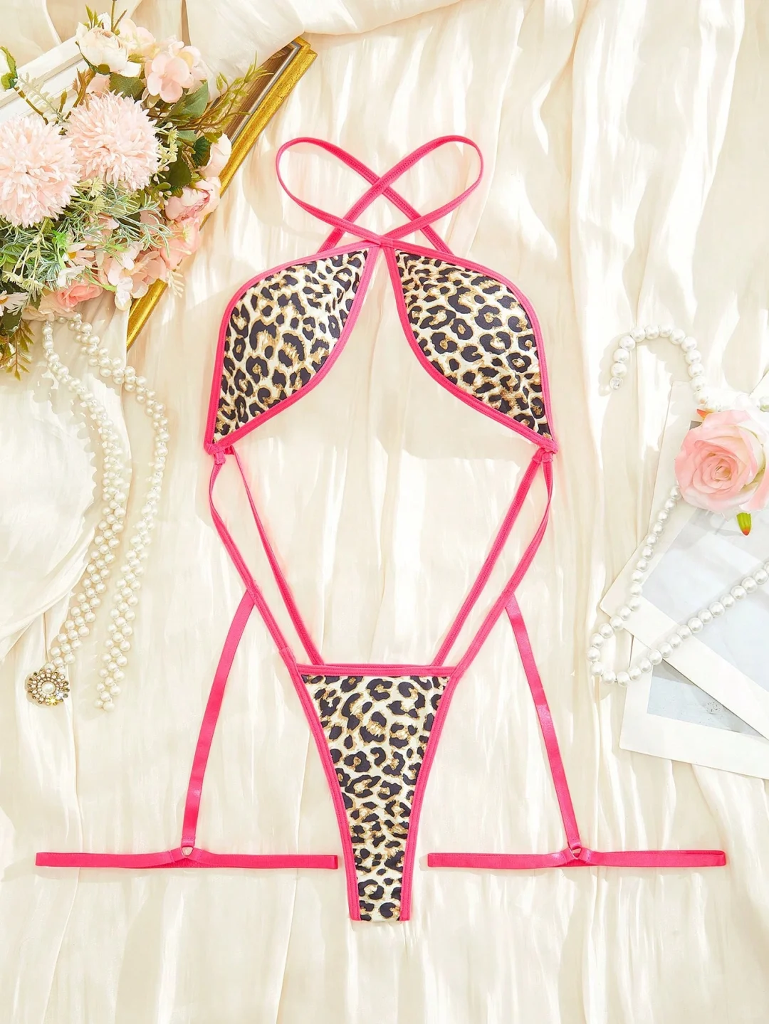 急！谁能帮我选一下约会战袍啊！！