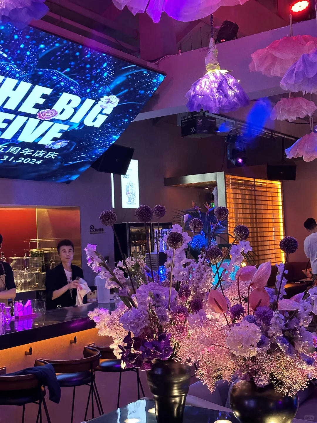 50岁阿姨今天在三里屯！