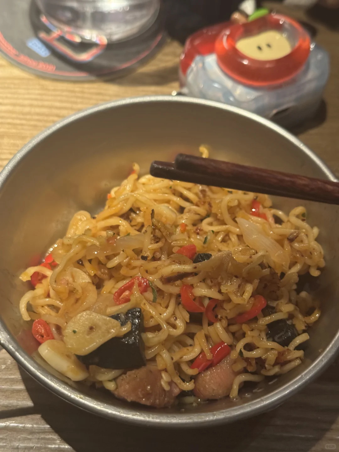 但我想跟你乱缠