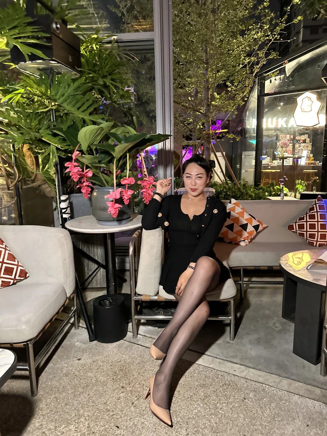 50岁阿姨今天在三里屯！