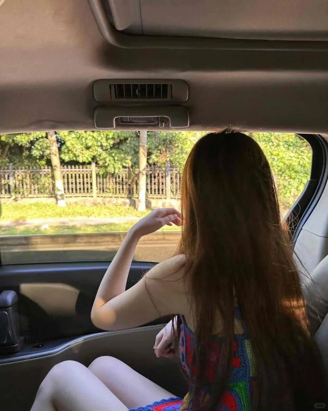 欣欣子自从换了风格后，越看越熟女了