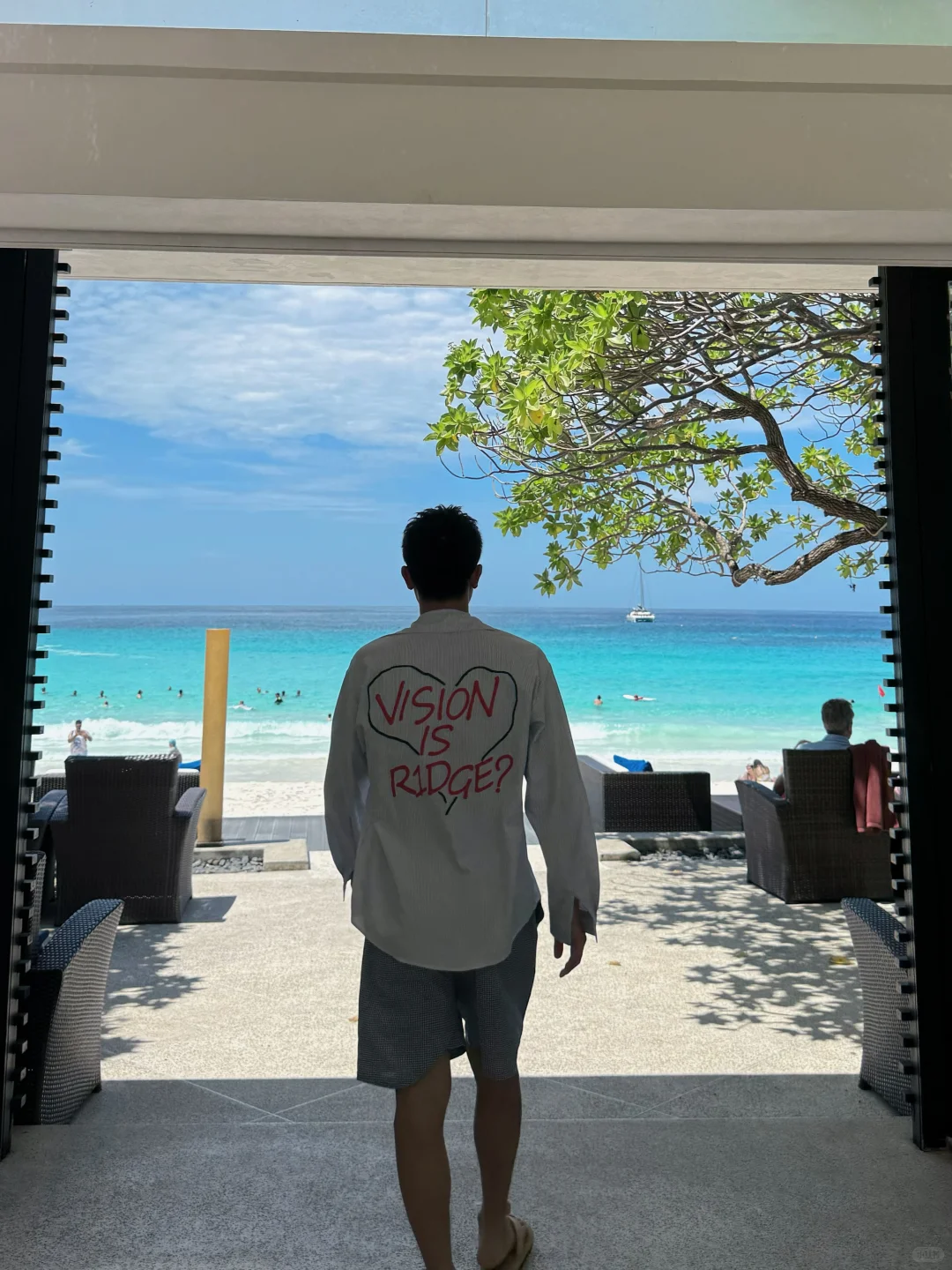 18图放送? 皇帝岛拉查酒店