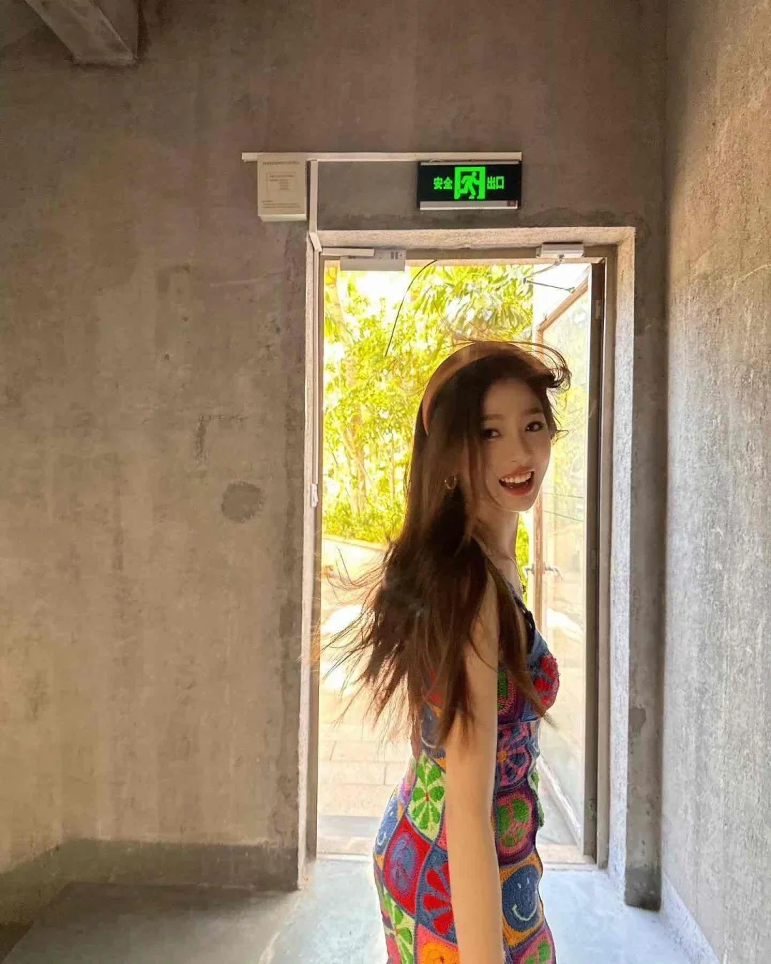 欣欣子自从换了风格后，越看越熟女了