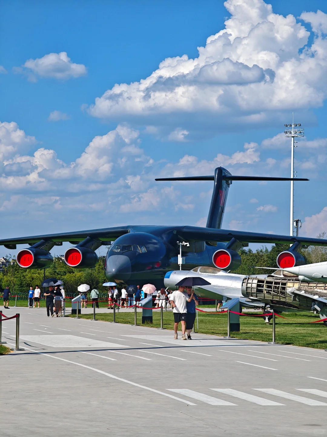 太震撼了！西安限时免费参观运20！