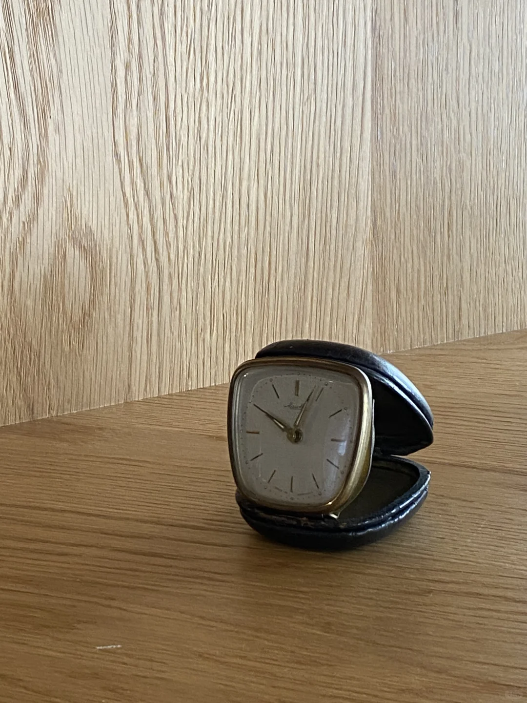 新展｜领略中古音响的设计之美